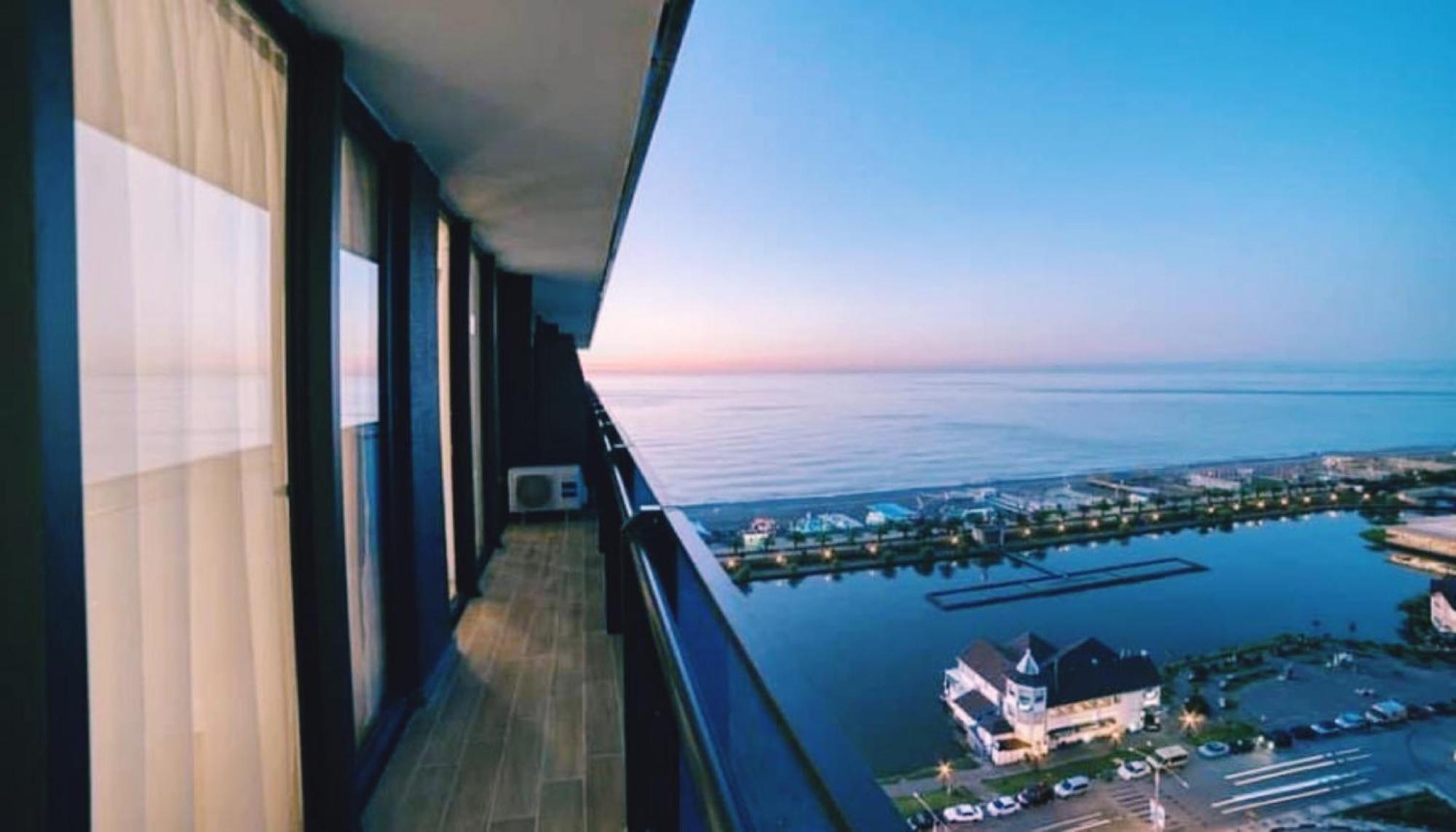 Orbi City Sea View Lejlighedshotel Batumi Eksteriør billede