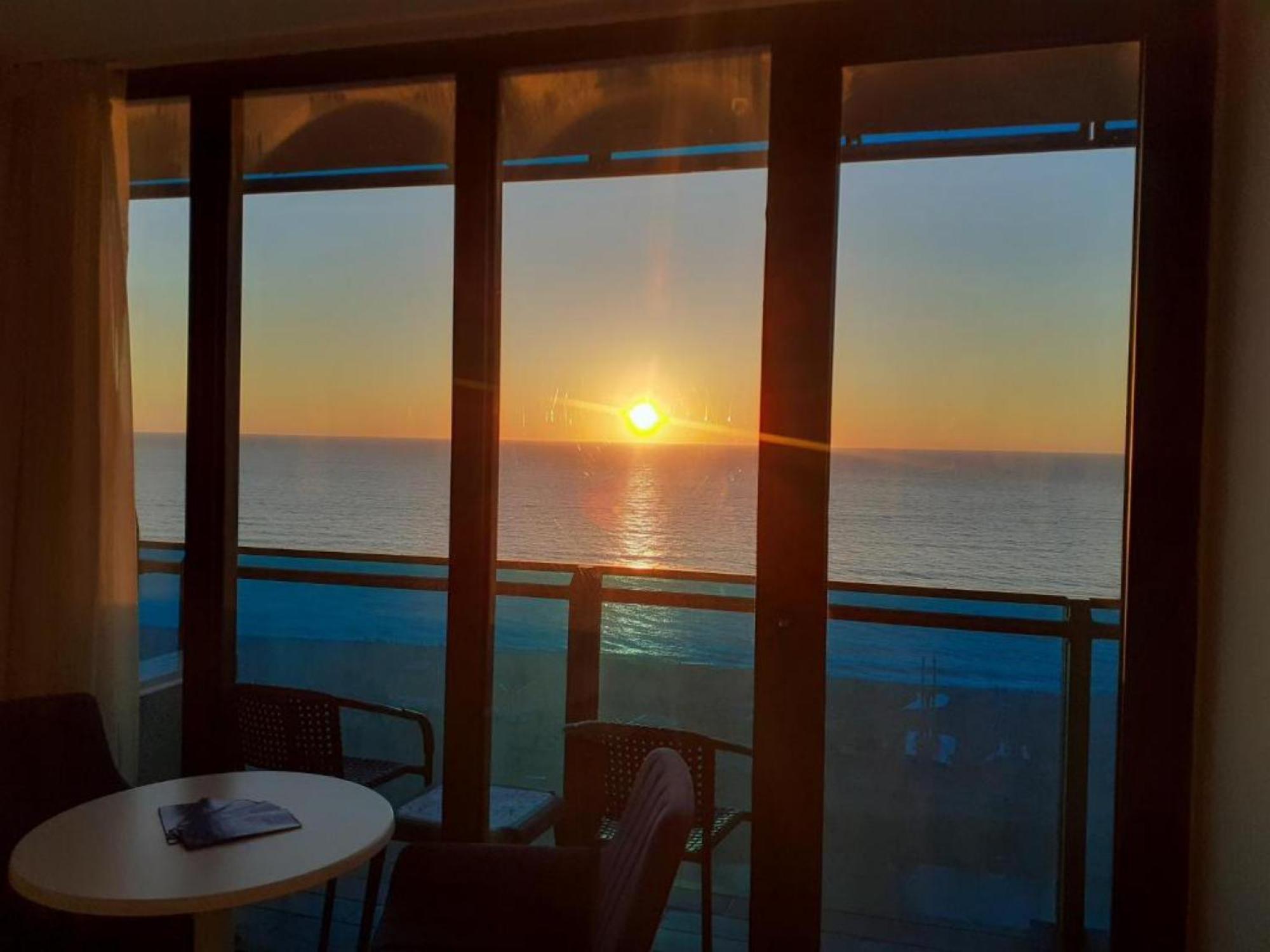 Orbi City Sea View Lejlighedshotel Batumi Eksteriør billede