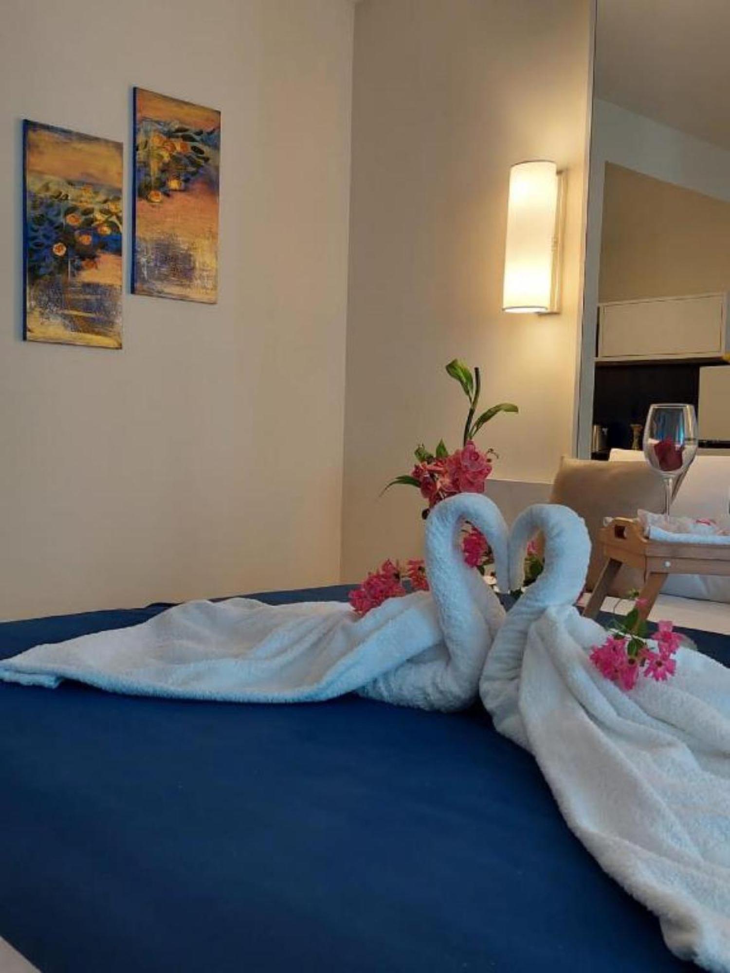 Orbi City Sea View Lejlighedshotel Batumi Eksteriør billede